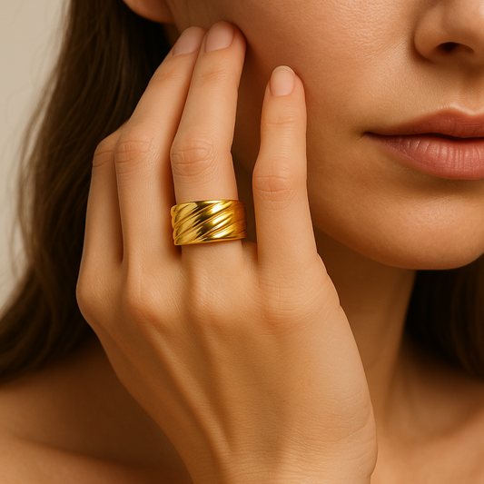 "Golden Horizon" Ribbed Statement Ring