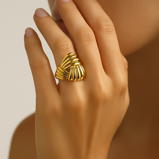 Sway Adjustable Gold Knot Ring